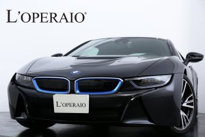 BMW i8 ピュアインパルスPKG　インテリアデザインHALO 左ハンドル 専用20インチAW　低走行3,000km台　【車検平成31年11月迄】