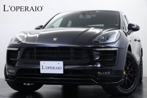 ポルシェ マカン GTS PDK 後期 17年モデル Sport-ChronoPKG カーボンリアウィング ARTISAN SPIRITSフロントスポイラー PASMエアサス エントリー＆ドライブ 前後パークセンサー付きバックモニター カラークレスト 純正マッドブラック20インチRSスパイダーAW 保証書 整備記録簿 取扱説明書 【車検R03年10月迄】