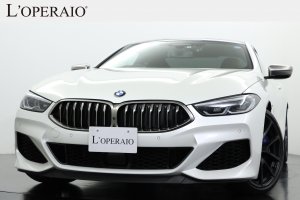 BMW 8シリーズ M850i xDrive coupe 有償カラー【ミネラルホワイト】Mカーボンファイバールーフ 