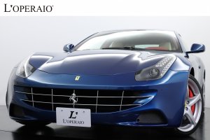 フェラーリ FF ディーラー車 F1 DCT 左H カーボンLEDステアリング ダイヤモンドスタイルフル電動シート  純正20インチアルミ