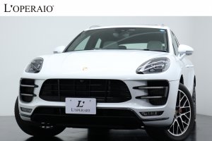 ポルシェ マカン Turbo PDK パノラマルーフ PDLS付LEDヘッドライト ツートーンレザーPKG(アゲートグレー/ペブルグレーレザー) レーンキープアシスト 有償色 グレー革 純正20インチアルミ 